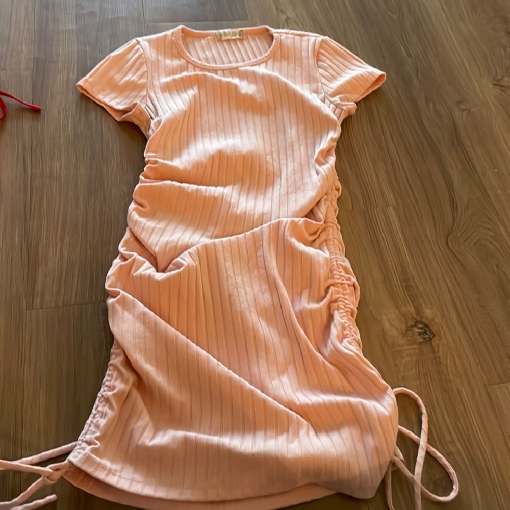 pink dress